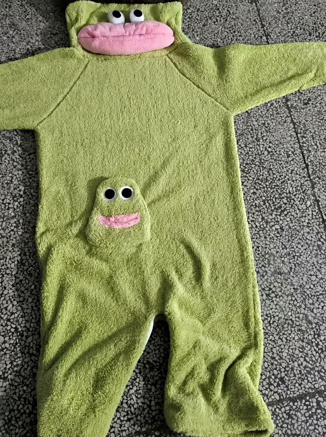 Täiskasvanute pehme koletise kigurumi-pidžaama – roheline kostüüm